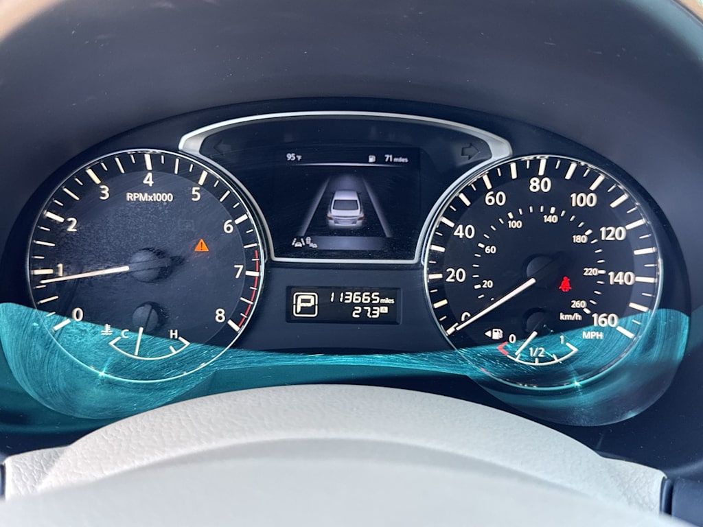 Thumbnail: 2015 Nissan Altima - 14