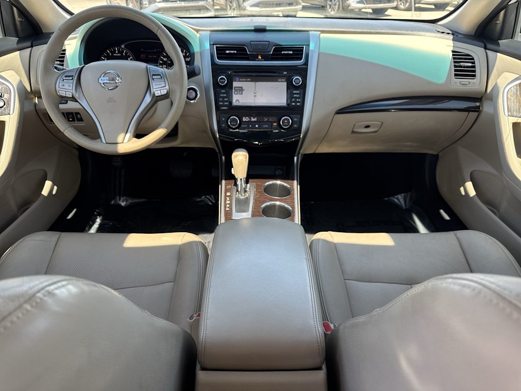 Thumbnail: 2015 Nissan Altima - 2