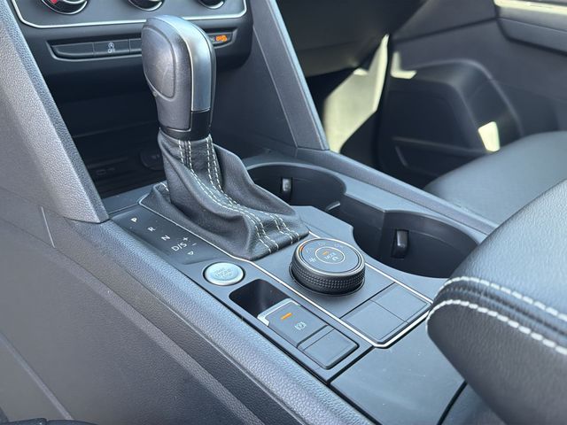 Thumbnail: 2023 Volkswagen Atlas - 14