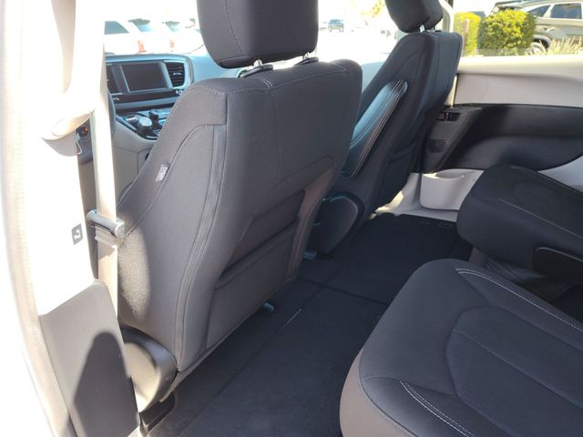 Thumbnail: 2023 Chrysler Voyager - 13