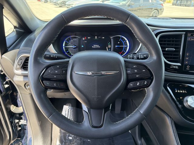 Thumbnail: 2022 Chrysler Pacifica - 10