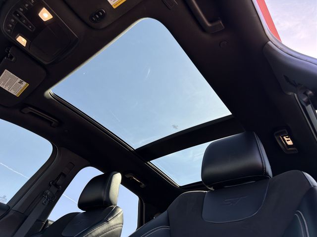 Thumbnail: 2022 Ford Edge - 23