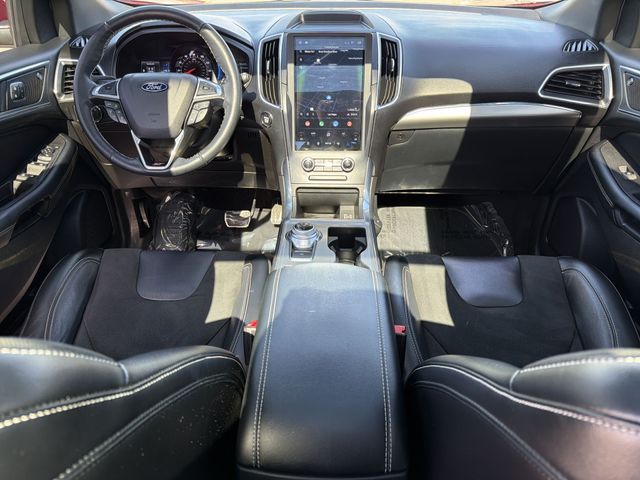 Thumbnail: 2022 Ford Edge - 2