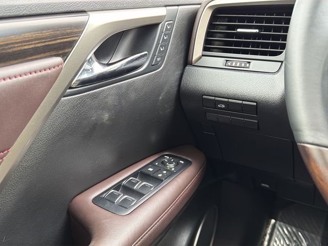 Thumbnail: 2016 Lexus RX - 22