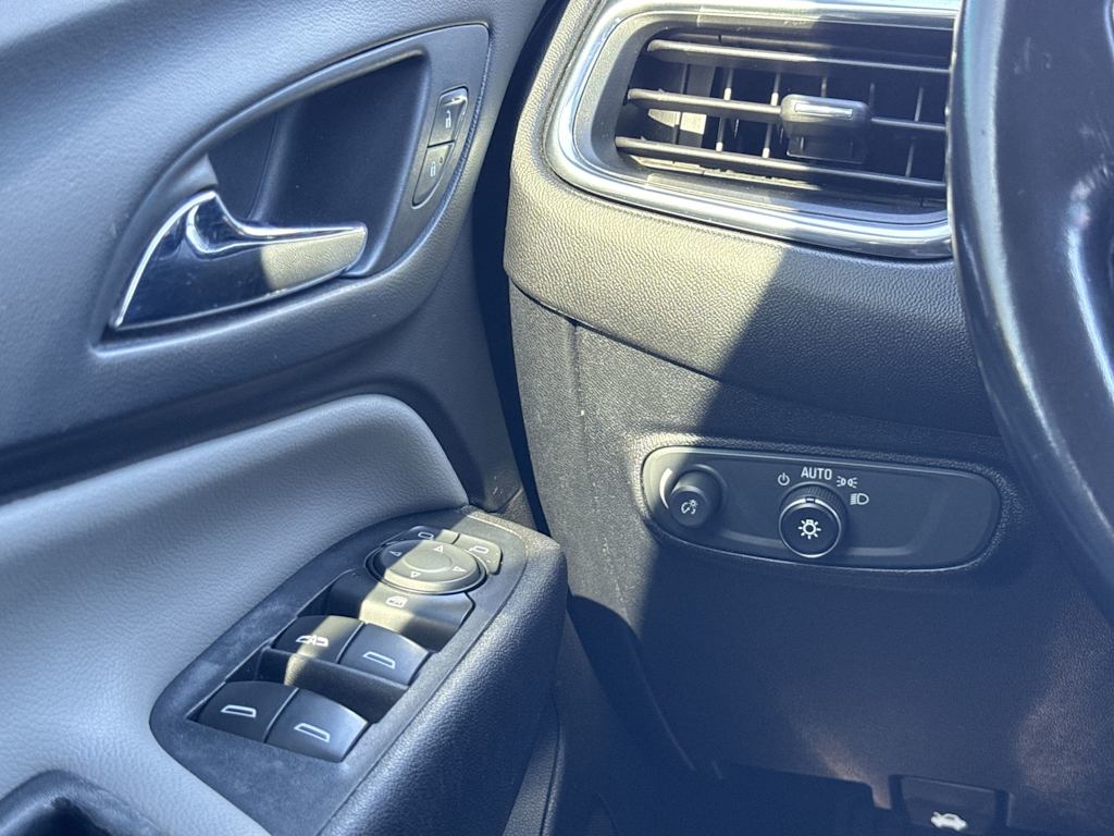 Thumbnail: 2019 Chevrolet Equinox - 22