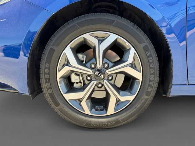 Thumbnail: 2021 Kia Forte - 7