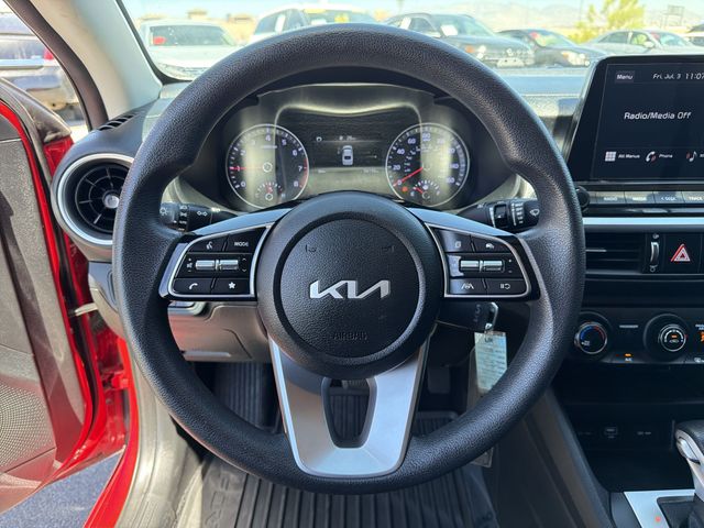 Thumbnail: 2023 Kia Forte - 9