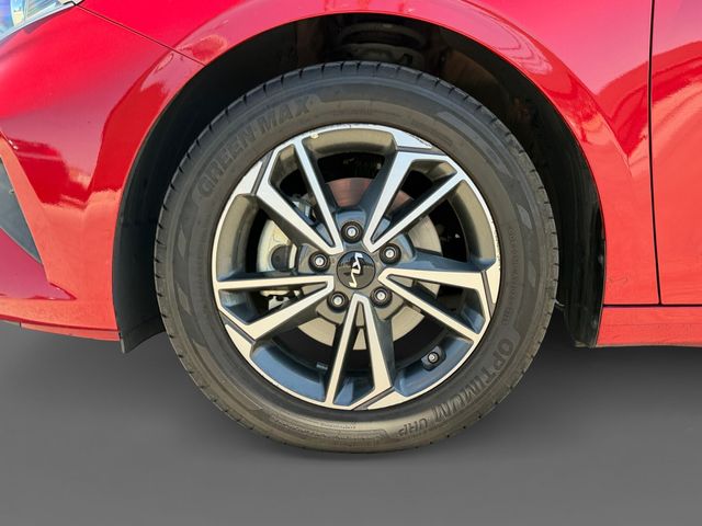 Thumbnail: 2023 Kia Forte - 7
