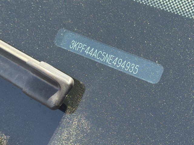 Thumbnail: 2022 Kia Forte - 17