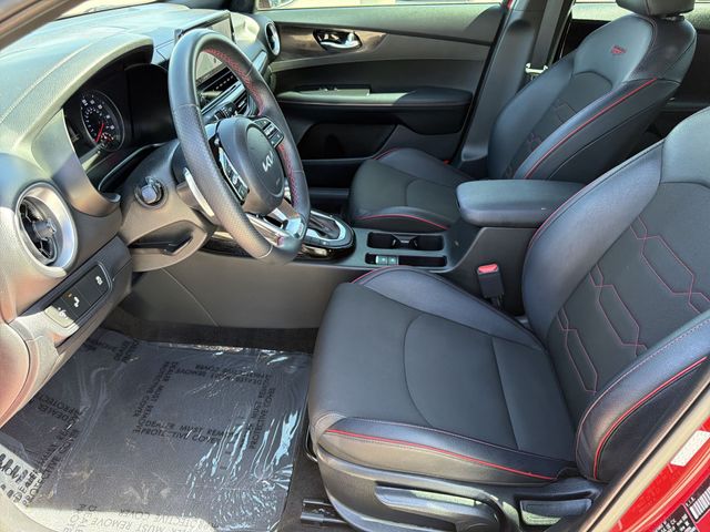 Thumbnail: 2022 Kia Forte - 10