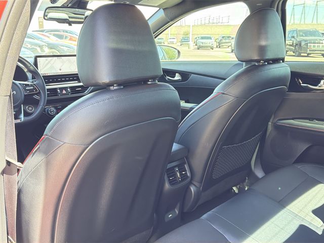 Thumbnail: 2022 Kia Forte - 11