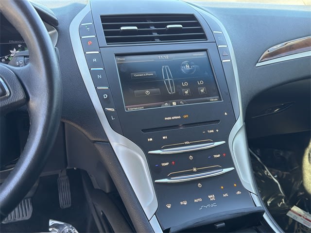 Thumbnail: 2016 Lincoln MKZ - 26