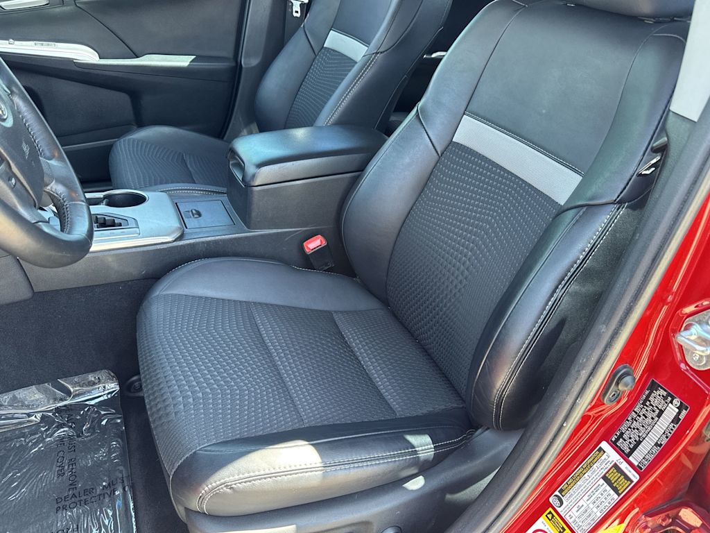 Thumbnail: 2014 Toyota Camry - 10