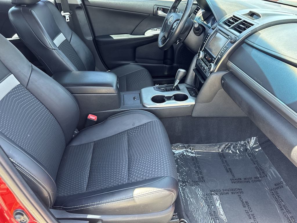 Thumbnail: 2014 Toyota Camry - 24