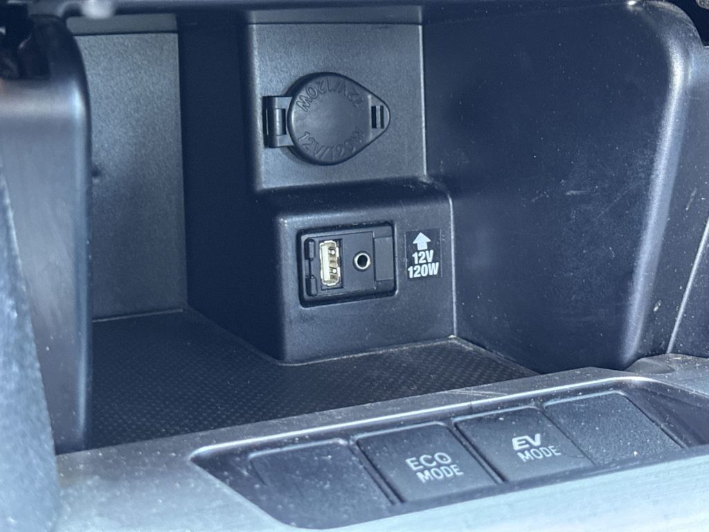 Thumbnail: 2014 Toyota Camry - 28