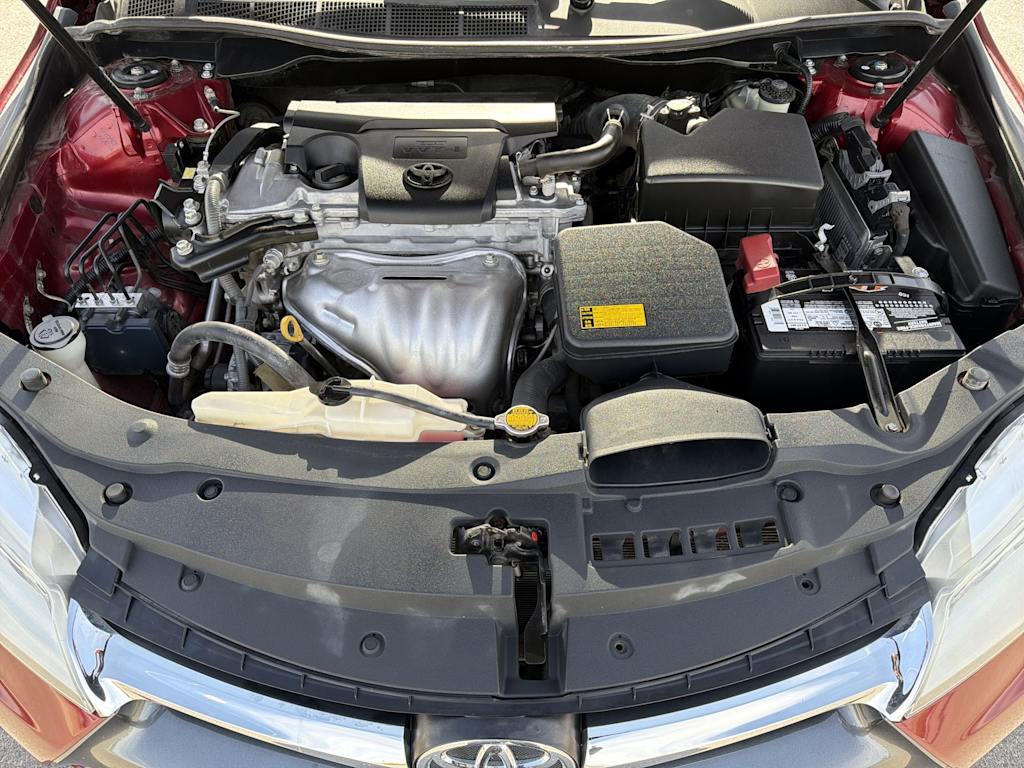 Thumbnail: 2015 Toyota Camry - 8