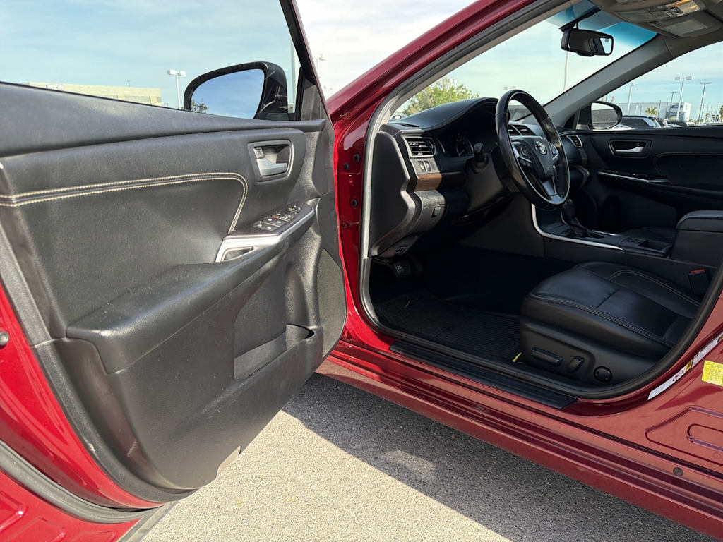 Thumbnail: 2015 Toyota Camry - 20