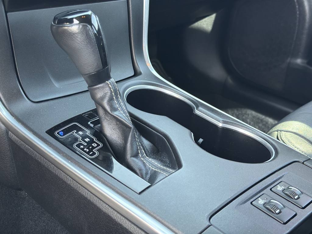 Thumbnail: 2015 Toyota Camry - 13