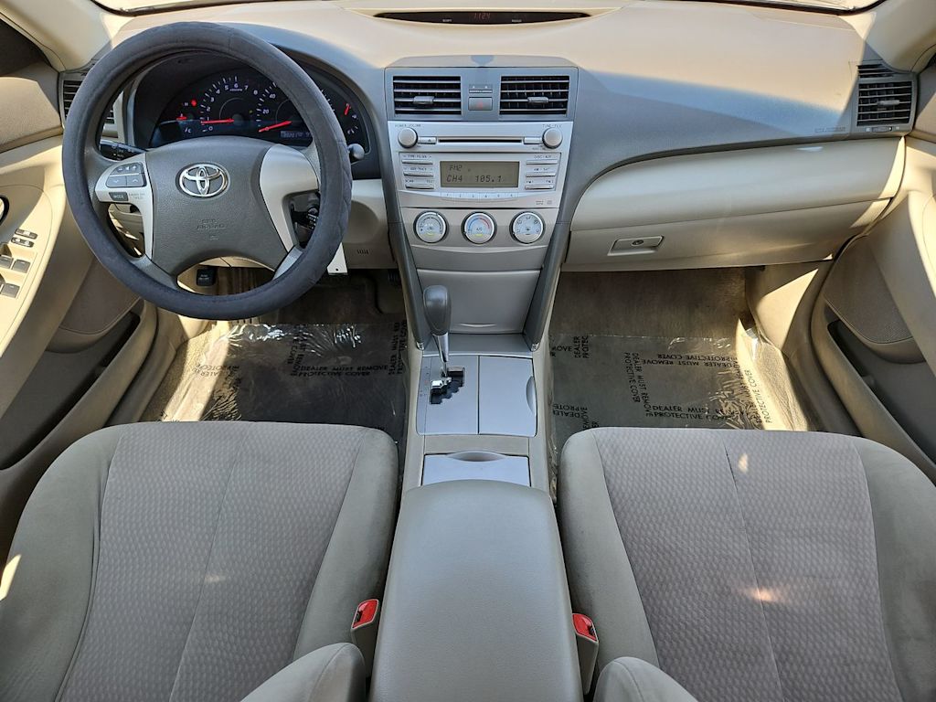 2011 Toyota Camry LE 10