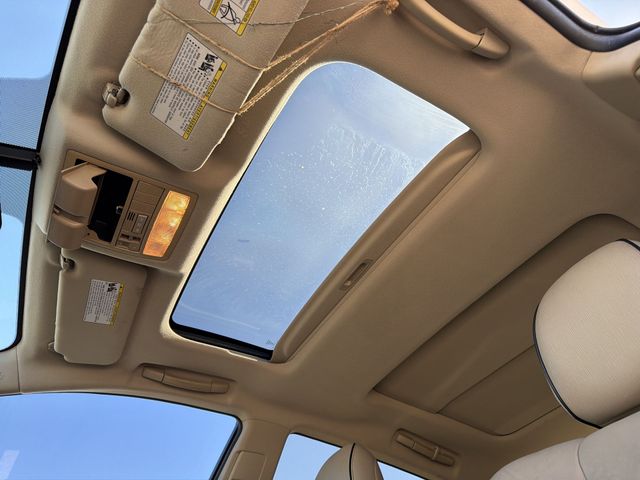 Thumbnail: 2010 Toyota Venza - 23
