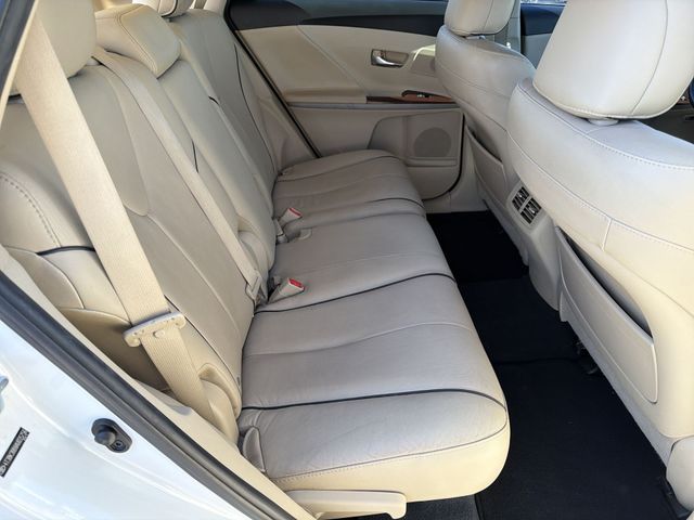 Thumbnail: 2010 Toyota Venza - 24