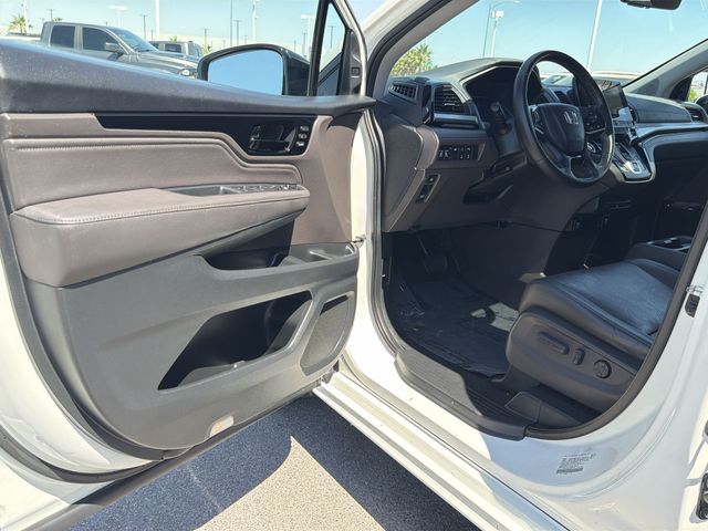 Thumbnail: 2018 Honda Odyssey - 21