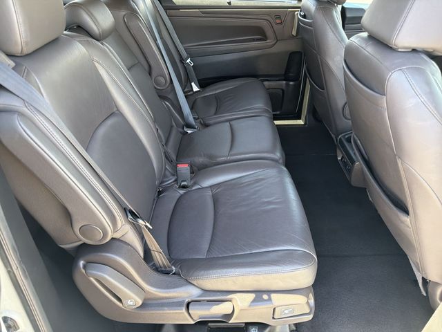 Thumbnail: 2018 Honda Odyssey - 25