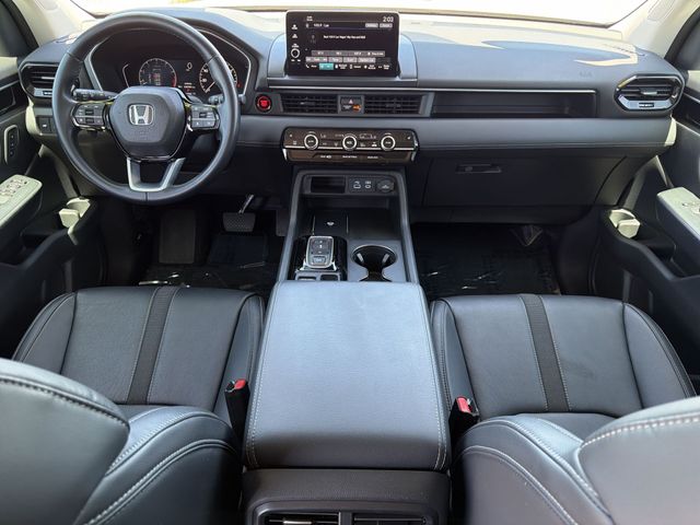 Thumbnail: 2023 Honda Pilot - 2