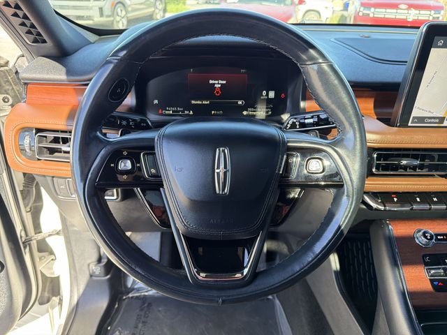 Thumbnail: 2020 Lincoln Aviator - 13