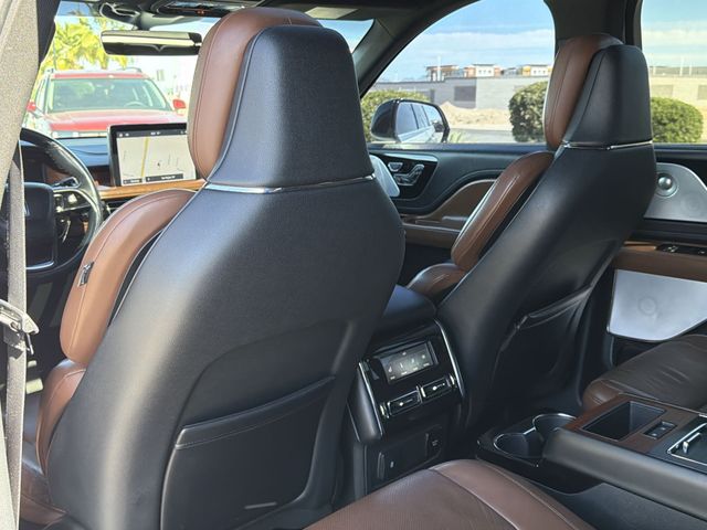 Thumbnail: 2020 Lincoln Aviator - 11