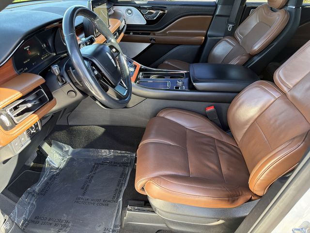 Thumbnail: 2020 Lincoln Aviator - 10