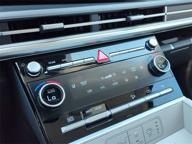 Thumbnail: 2026 Hyundai Santa Fe - 14