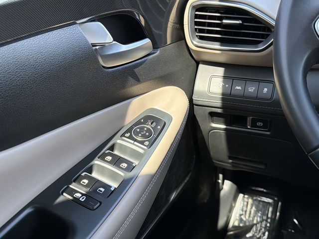 Thumbnail: 2023 Hyundai Santa Fe - 22