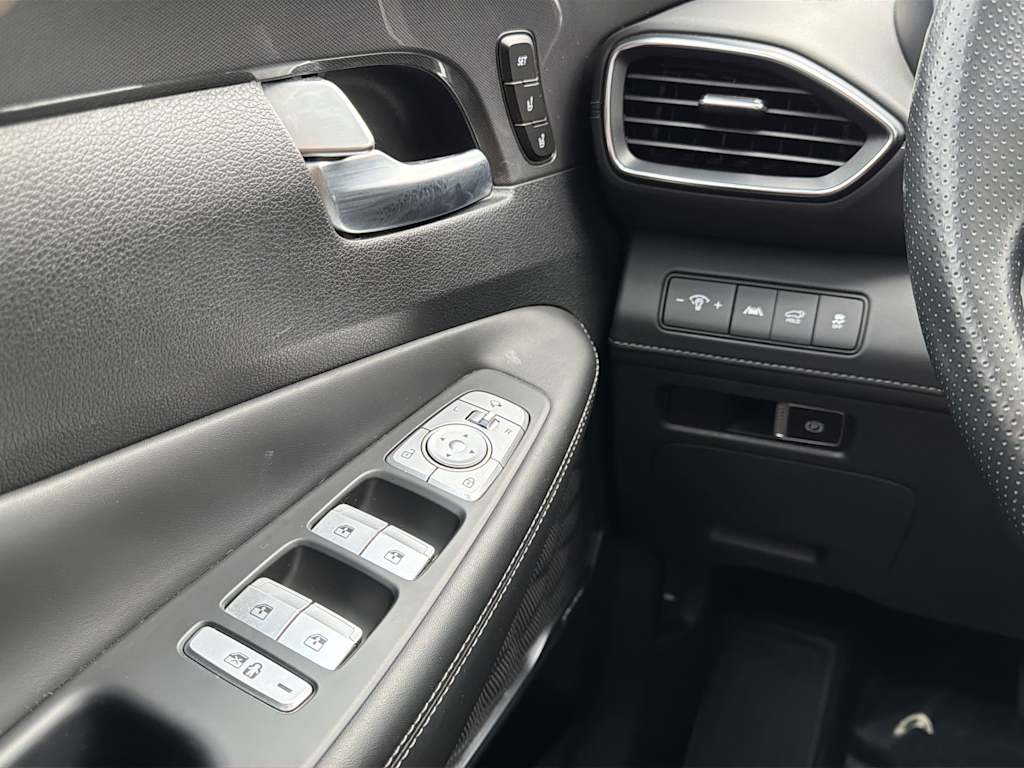 Thumbnail: 2023 Hyundai Santa Fe - 25