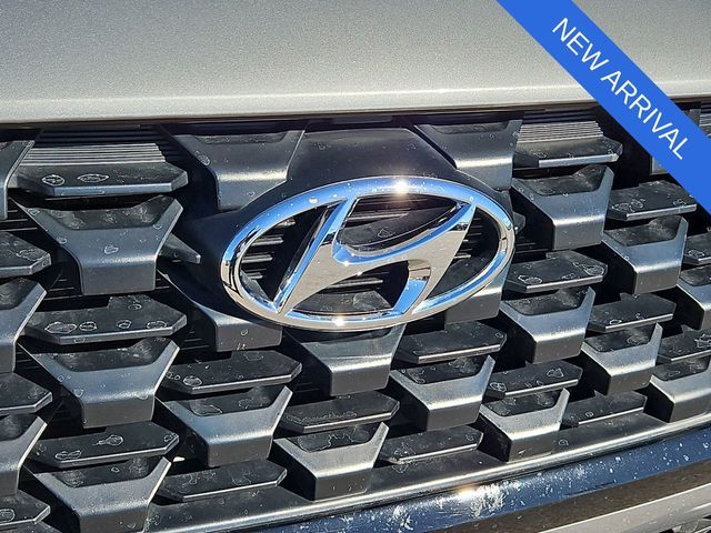 Thumbnail: 2023 Hyundai Santa Fe - 9