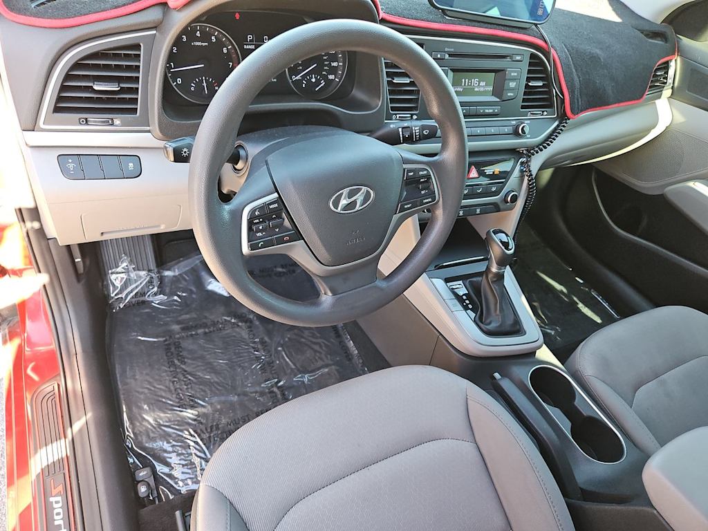 2018 Hyundai Elantra SE 2