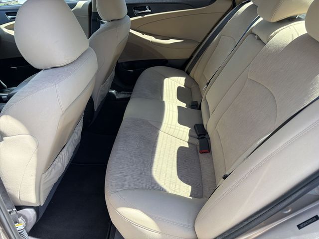 Thumbnail: 2014 Hyundai Sonata - 13