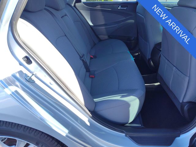 Thumbnail: 2013 Hyundai Sonata - 23