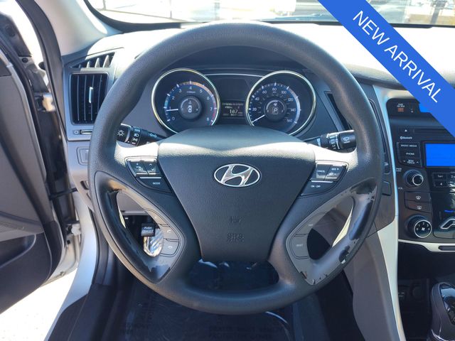 Thumbnail: 2013 Hyundai Sonata - 9