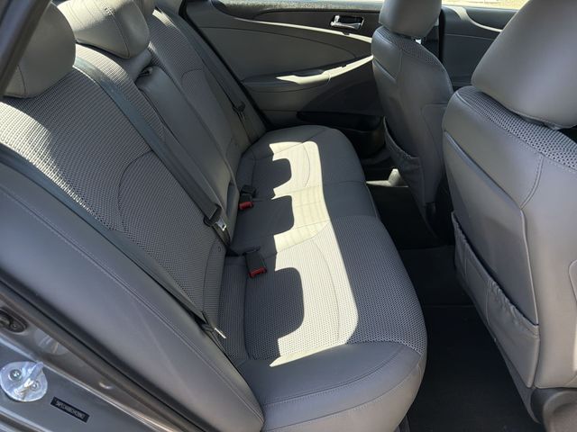 Thumbnail: 2012 Hyundai Sonata - 23