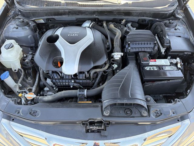 Thumbnail: 2012 Hyundai Sonata - 8
