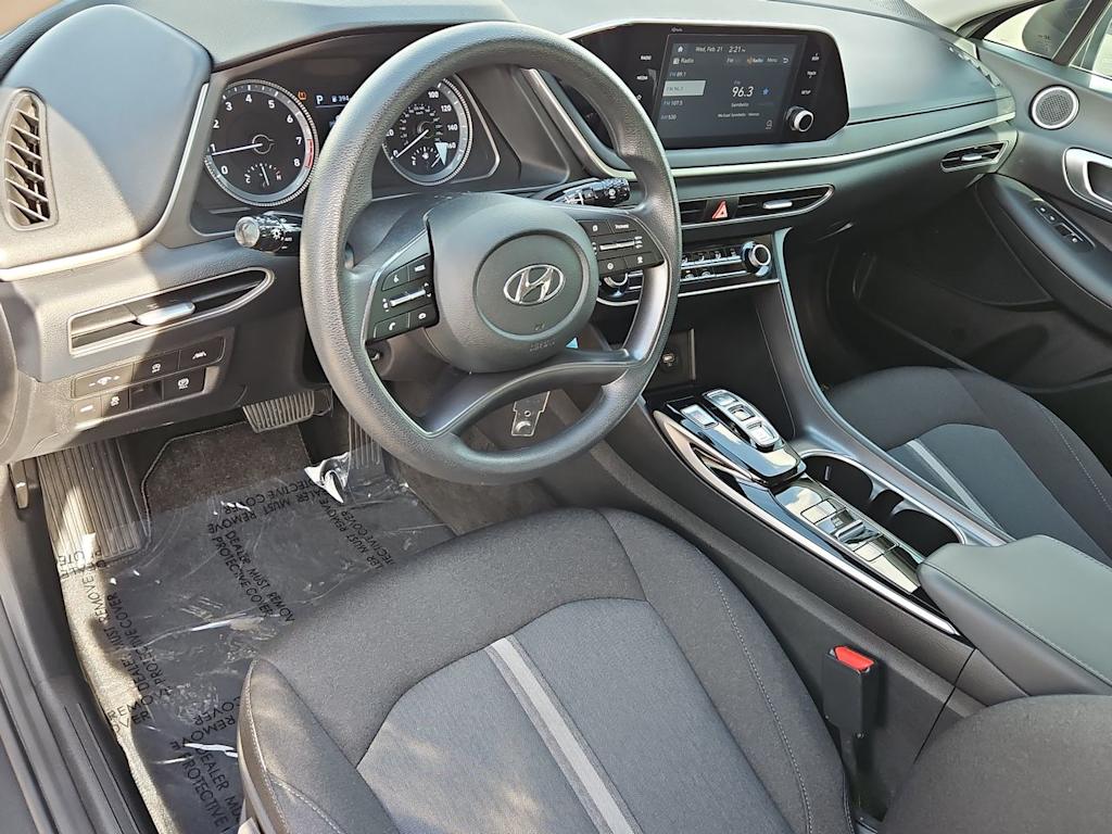 2022 Hyundai Sonata SE 2