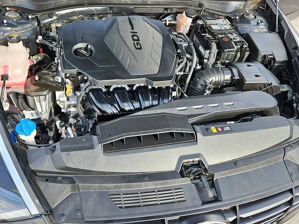 2022 Hyundai Sonata SE 9