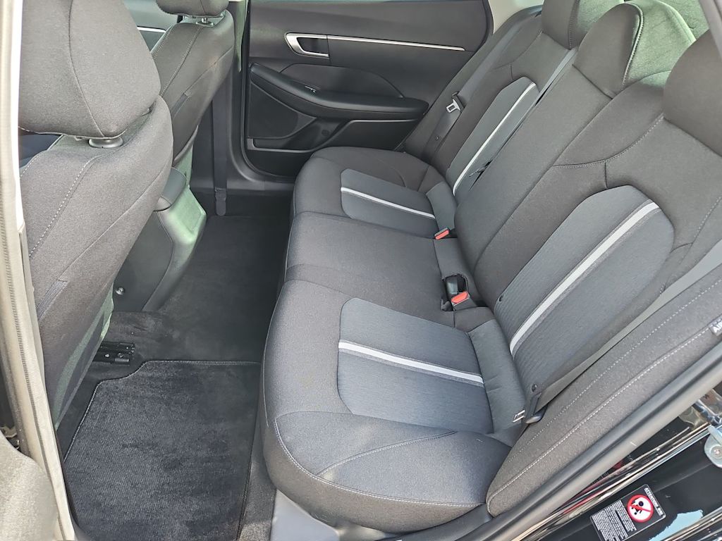 2022 Hyundai Sonata SE 13