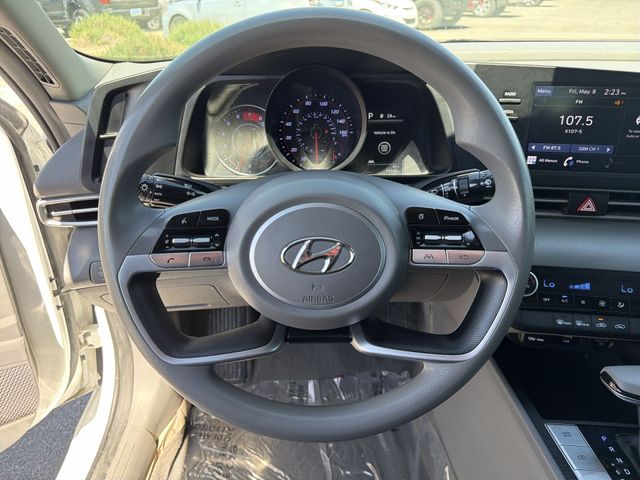 Thumbnail: 2023 Hyundai Elantra - 10