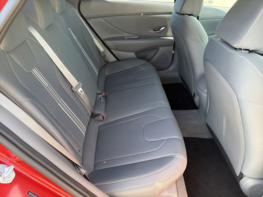 Thumbnail: 2022 Hyundai Elantra - 23