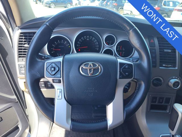 Thumbnail: 2016 Toyota Sequoia - 9