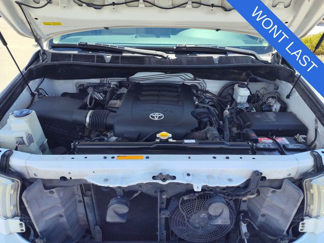 Thumbnail: 2016 Toyota Sequoia - 8