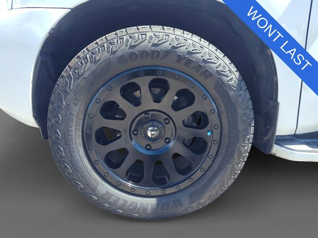 Thumbnail: 2016 Toyota Sequoia - 7