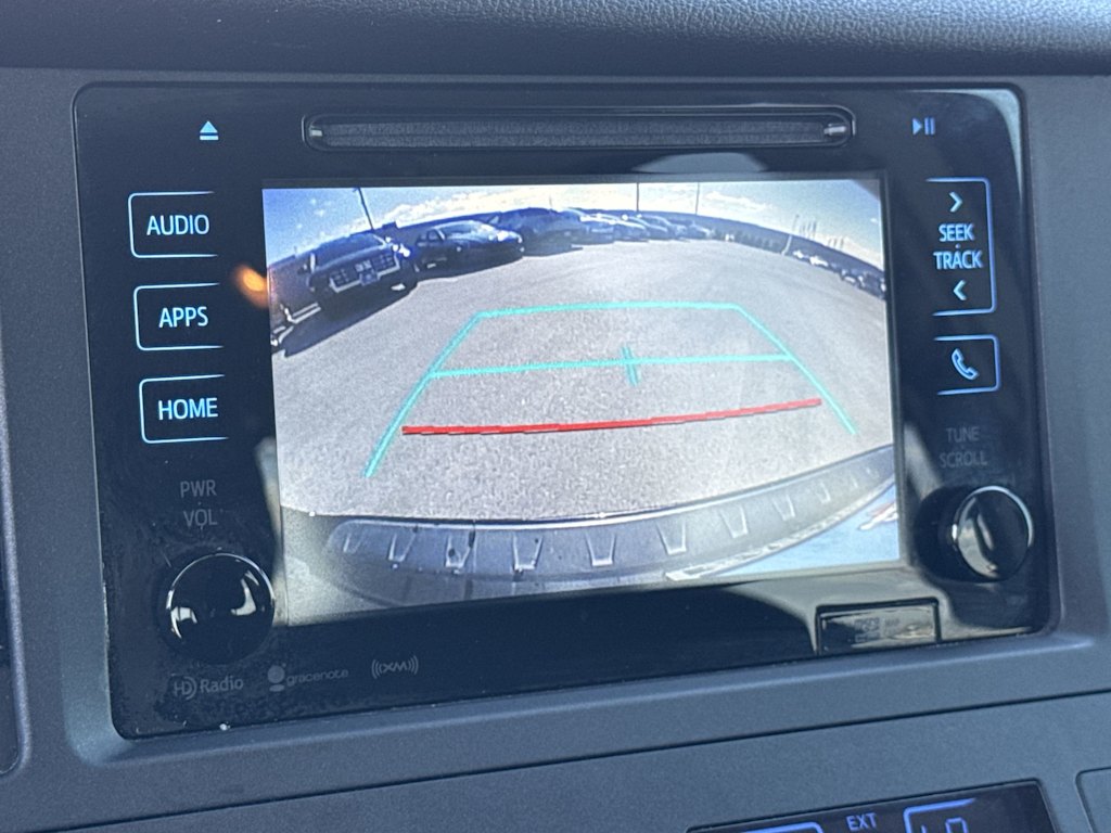 Thumbnail: 2016 Toyota Sienna - 28